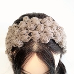 ★お花のヘアバンド　手編みウールグレー