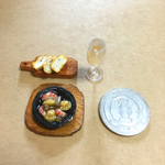 送料無料☆アヒージョとシャンパン٩(ˊᗜˋ*)وミニチュアフード