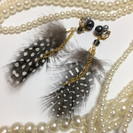 ビジュー&ドットフェザーイヤリングorピアス
