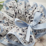 【最終販売】フランスリボンのシングルシュシュ★LIBERTY×ロッタ（シルバーブルー）