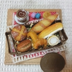 『パンで くつろぎティータイム』ミニチュア
