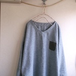 期間限定プレゼント付き！刺繡起毛Ⅴネックプルオーバー