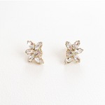 輝きのビジューピアス*Audrey