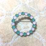 リース ブローチ opal