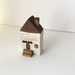 煙突つき白いおうち