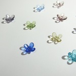 ガラスの花 【４枚ハナビラ＆ガラスビーズ】