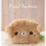 くまのモコモコぽーち* イチゴつき*　ブラウン