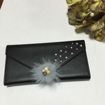 みんと様専用。SＷAROVSKIとファー付きスマホケース