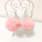 ラブリー♡ポンポンピアス
