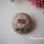 北欧風お花刺繍ブローチ