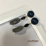 再販×9！！カボションと大きいビーズのピアス ネイビー