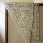 【再販２】　雪の華のふんわり三角ストール