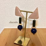 ヴィンテージ風 三角カボションのイヤリング