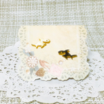 サメのゴールドピアス / イヤリング