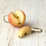 [ SALE 40%OFF ] りんごのピアス(フック式)