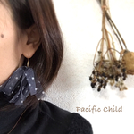 みずたまのチュールのタッセルのピアス/イヤリング