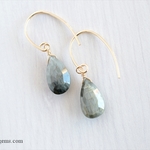 14kgf*イーグルアイ(鷲目石) 天然石ピアス/イヤリング 