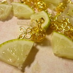 *限定*イヤフォンジャック(カットスライスライム×王冠) *ゴールド*
