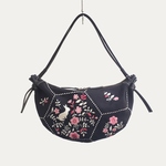 うさぎガーデン刺繍・クロワッサンバッグ