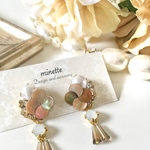 フラワーシェル&オパールビジューピアス