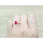 赤い薔薇のリング