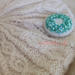  🌸花冠みたいな刺繍ブローチ  💕グリーン