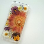 iPhone7用 押し花のiPhoneケース - Botanical garden - ガーベラ Br