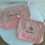 お弁当・コップ袋のセット  【女の子 2・サーモンピンク 花柄】