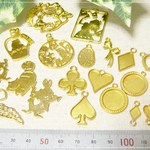 ☆アリスチャーム２１個セット　ゴールド②☆