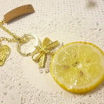 *再々販*New*スライスレモンとハートのバッグチャーム*リボン*20cm*