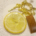 *再販*スライスレモンと鍵のバッグチャーム*リボン*20cm*
