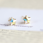 オーロラ ☆スワロフスキーの一粒ピアス