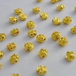 ロンデル メタルビーズ 立体 薔薇 ばら ゴールド 6mm 50個 ビーズクラブ[4582434317580]