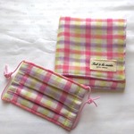 子供用マスク(タック)とハンカチ………ピンクチェック