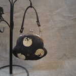 まる丸ねこ柄（黒）持手付がま口～ポーチにも