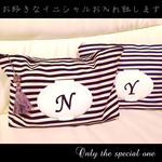 ♡スワロイニシャル入り♡フタポン＆タッセル付おむつポーチ♛ブラック