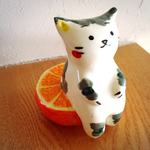 わこねこ -みかん台座付き- / 置物 猫
