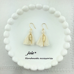 タッセル× 羽 ピアス