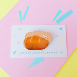 『パンくま』ブローチ