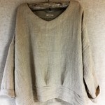 リネンゆるＶネックトップス（麻色）