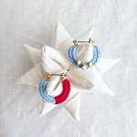 knitPIERCE spring【lightblue.red】 春色♪アシンメトリーのピアス
