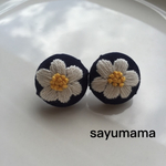 再販☆刺繍☆くるみボタンのピアス