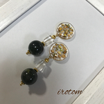 枠付きカボションのレトロなピアス  ダークグリーン