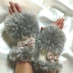 💛スマホ対応・指なし手袋💛超！あったかおしゃれなファー付・白＆銀💛