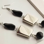 ユニセックス シルバー×ブラックロングピアス
