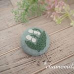 すずらんの北欧風刺繍ブローチ・ｂ