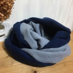 ふんわり軽い起毛ストレッチニットのスヌード◯ネイビー×グレー