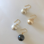 コットンパールのフックピアス/イヤリング