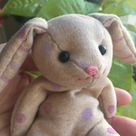 おまもりうさちゃん/オーガニックコットン　 水玉ハンドペイント