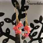 梅の花ゆらゆらピアス